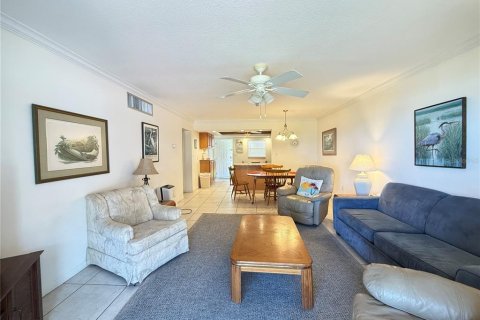 Copropriété à vendre à New Smyrna Beach, Floride: 2 chambres, 93.83 m2 № 2093576 - photo 8