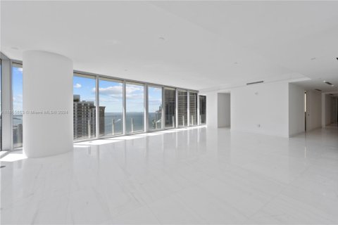Condominio en venta en Miami, Florida, 5 dormitorios, 371.05 m2 № 1865362 - foto 8