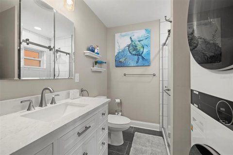 Condo in Saint Pete Beach, Florida, 2 bedrooms  № 1346987 - photo 30