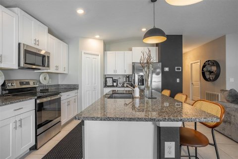 House in Sun City Center, Florida 4 bedrooms, 179.77 sq.m. № 2105890 - photo 13