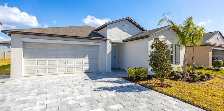 House in Sun City Center, Florida 4 bedrooms, 179.77 sq.m. № 2105890