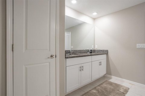 House in Sun City Center, Florida 4 bedrooms, 179.77 sq.m. № 2105890 - photo 25