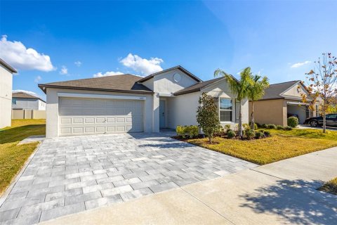 House in Sun City Center, Florida 4 bedrooms, 179.77 sq.m. № 2105890 - photo 4