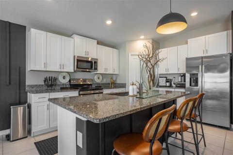 House in Sun City Center, Florida 4 bedrooms, 179.77 sq.m. № 2105890 - photo 10