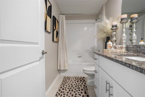House in Sun City Center, Florida 4 bedrooms, 179.77 sq.m. № 2105890 - photo 30
