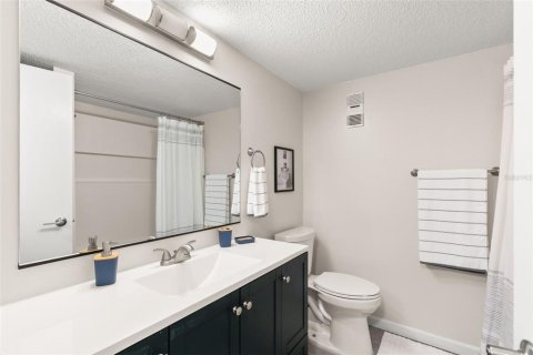 Condominio en venta en Kenneth City, Florida, 2 dormitorios, 106.84 m2 № 1853762 - foto 21