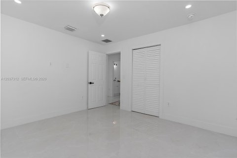 House in Pompano Beach, Florida 3 bedrooms, 106.56 sq.m. № 2086881 - photo 26