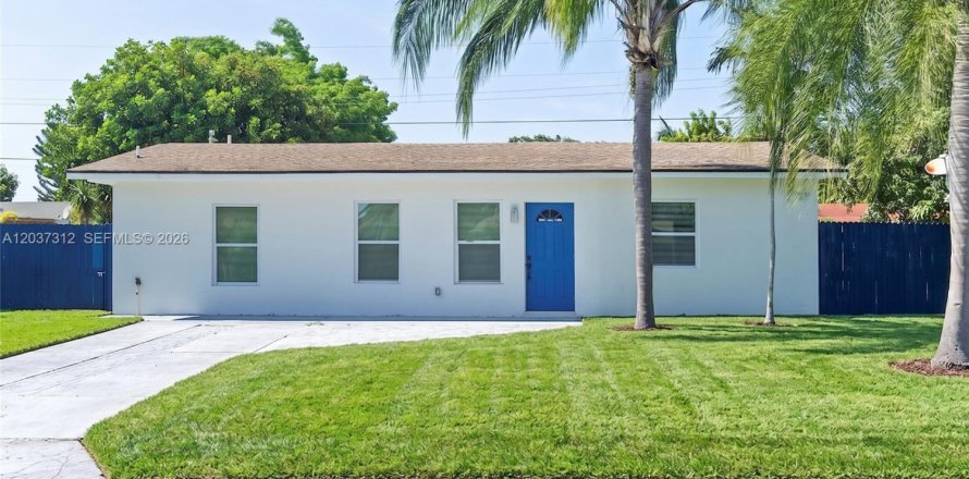 House in Pompano Beach, Florida 3 bedrooms, 106.56 sq.m. № 2086881