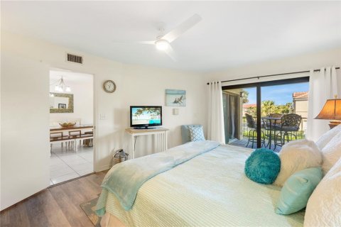 Condo in Saint Augustine, Florida, 2 bedrooms № 2094561 - photo 8