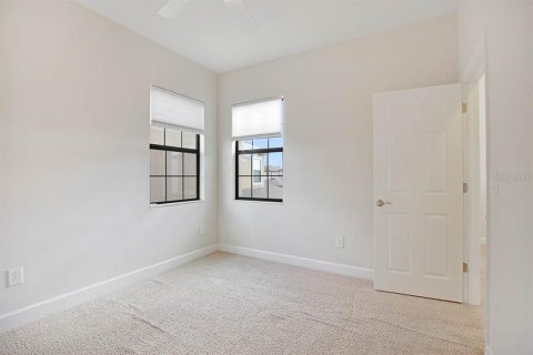 Townhouse in Fish Hawk, Florida 3 bedrooms, 149.2 sq.m. № 1910152 - photo 23