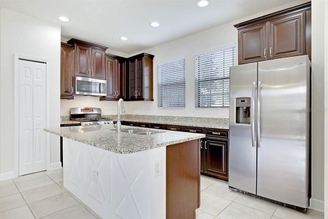 Townhouse in Fish Hawk, Florida 3 bedrooms, 149.2 sq.m. № 1910152 - photo 4