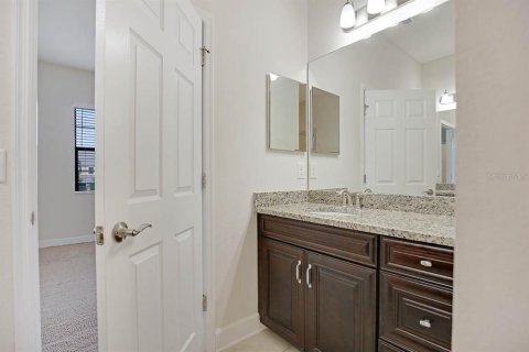 Townhouse in Fish Hawk, Florida 3 bedrooms, 149.2 sq.m. № 1910152 - photo 18