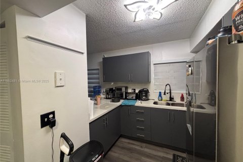 Condominio en venta en Miami, Florida, 3 dormitorios, 101.26 m2 № 1890866 - foto 5