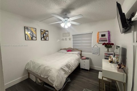 Condominio en venta en Miami, Florida, 3 dormitorios, 101.26 m2 № 1890866 - foto 9