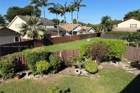 House in Miami, Florida 2 bedrooms, 145.11 sq.m. № 1956962 - photo 15