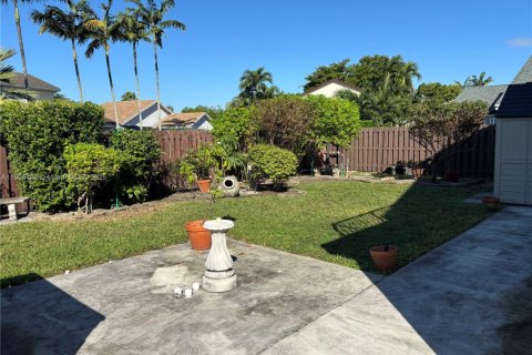 House in Miami, Florida 2 bedrooms, 145.11 sq.m. № 1956962 - photo 16