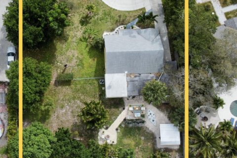 Casa en venta en Lantana, Florida, 3 dormitorios, 115.2 m2 № 1092753 - foto 1