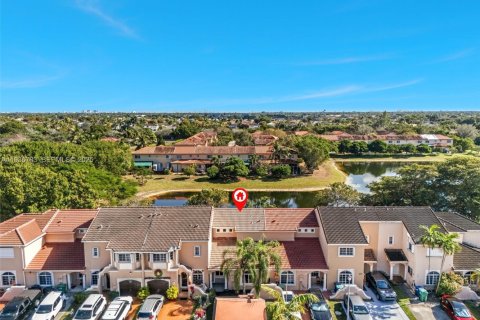 Townhouse in Miami, Florida 2 bedrooms, 107.77 sq.m. № 1994805 - photo 21