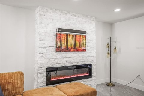 Casa en venta en Saint Petersburg, Florida, 3 dormitorios, 153.2 m2 № 2233987 - foto 9
