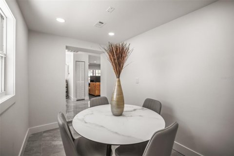 Casa en venta en Saint Petersburg, Florida, 3 dormitorios, 153.2 m2 № 2233987 - foto 26