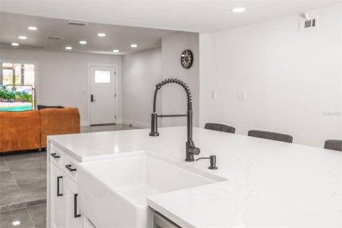 Casa en venta en Saint Petersburg, Florida, 3 dormitorios, 153.2 m2 № 2233987 - foto 15