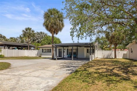 Casa en venta en Saint Petersburg, Florida, 3 dormitorios, 153.2 m2 № 2233987 - foto 4