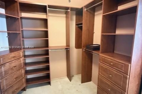 Condo in Sunny Isles Beach, Florida, 2 bedrooms  № 1938810 - photo 27