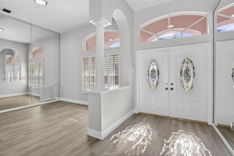 Casa en venta en Pembroke Pines, Florida, 4 dormitorios, 227.05 m2 № 1984177 - foto 3