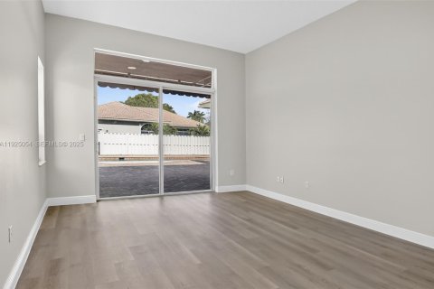Casa en venta en Pembroke Pines, Florida, 4 dormitorios, 227.05 m2 № 1984177 - foto 13