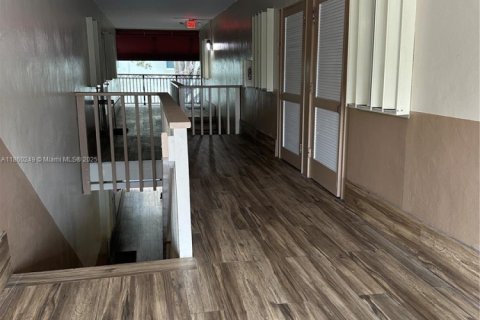 Propiedad comercial en venta en Pompano Beach, Florida № 1892053 - foto 15
