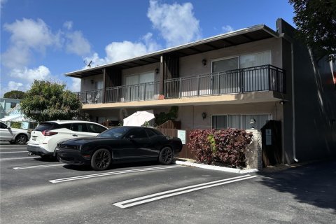 Propiedad comercial en venta en Pompano Beach, Florida № 1892053 - foto 3