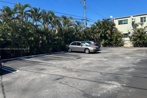 Propiedad comercial en venta en Pompano Beach, Florida № 1892053 - foto 6