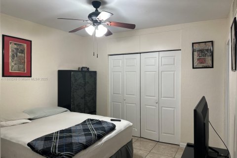 Propiedad comercial en venta en Pompano Beach, Florida № 1892053 - foto 24