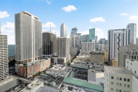 Condo in Miami, Florida, 2 bedrooms № 2000059 - photo 20