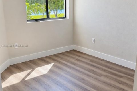 Touwnhouse à vendre à Homestead, Floride: 3 chambres, 142.14 m2 № 2406165 - photo 15