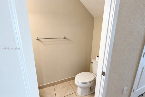Touwnhouse à vendre à Homestead, Floride: 3 chambres, 142.14 m2 № 2406165 - photo 11