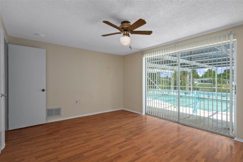 Casa en alquiler en Port Richey, Florida, 2 dormitorios, 133.97 m2 № 1919150 - foto 29