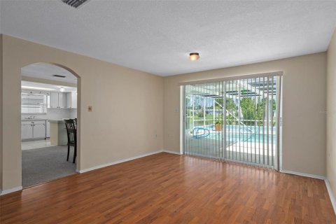 Casa en alquiler en Port Richey, Florida, 2 dormitorios, 133.97 m2 № 1919150 - foto 12