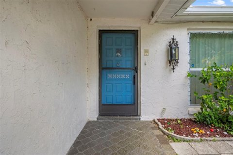 Casa en alquiler en Port Richey, Florida, 2 dormitorios, 133.97 m2 № 1919150 - foto 3