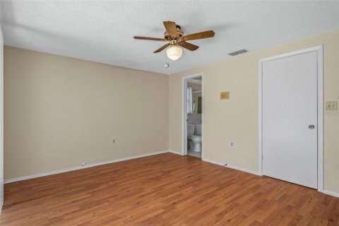 Casa en alquiler en Port Richey, Florida, 2 dormitorios, 133.97 m2 № 1919150 - foto 28