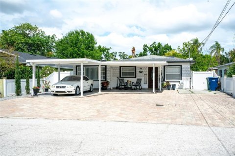Villa ou maison à Tampa, Floride 3 chambres, 107.02 m2 № 2099554