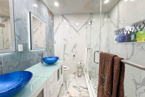 Villa ou maison à vendre à Tampa, Floride: 3 chambres, 107.02 m2 № 2099554 - photo 21