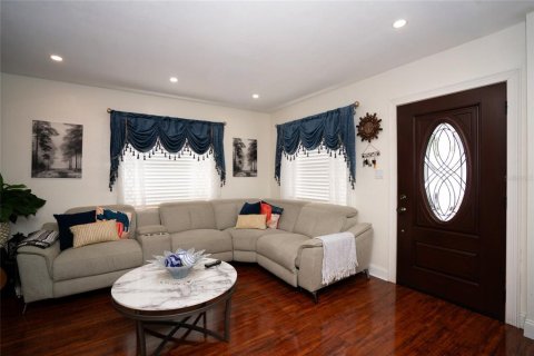 Villa ou maison à vendre à Tampa, Floride: 3 chambres, 107.02 m2 № 2099554 - photo 6
