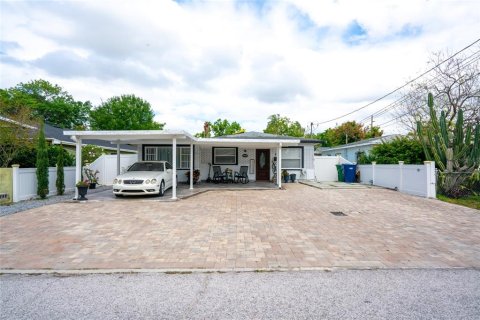 Villa ou maison à vendre à Tampa, Floride: 3 chambres, 107.02 m2 № 2099554 - photo 3