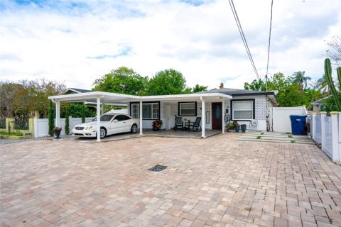 Villa ou maison à vendre à Tampa, Floride: 3 chambres, 107.02 m2 № 2099554 - photo 2