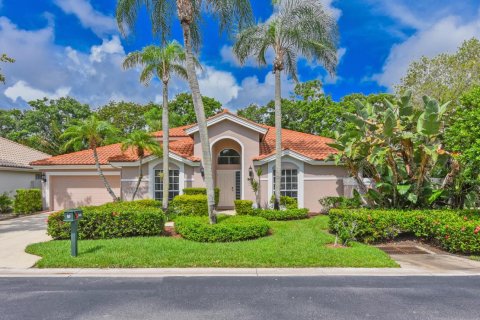 House in Palm Beach Gardens, Florida 3 bedrooms, 164.53 sq.m. № 2370150