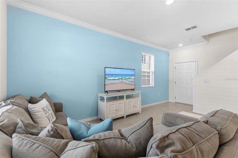 Townhouse in New Smyrna Beach, Florida 3 bedrooms, 149.94 sq.m. № 2155773 - photo 10