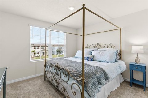 Townhouse in New Smyrna Beach, Florida 3 bedrooms, 149.94 sq.m. № 2155773 - photo 25