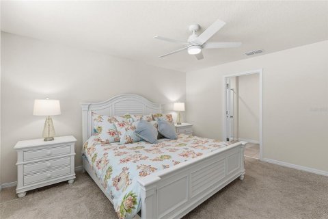 Townhouse in New Smyrna Beach, Florida 3 bedrooms, 149.94 sq.m. № 2155773 - photo 18
