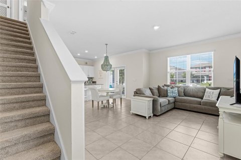 Townhouse in New Smyrna Beach, Florida 3 bedrooms, 149.94 sq.m. № 2155773 - photo 12